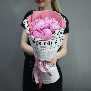 Букет из 5 розовых пионов Сара Бернар в Долгопрудном