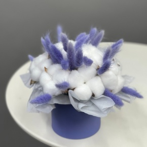 Композиция в шляпной коробке мини из хлопка и лагуруса в Долгопрудном