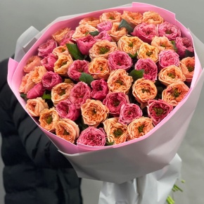 Букет "Лав ю" из 51 пионовидной розы Риджентс парк (60 см) в Долгопрудном