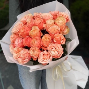 Букет из 23 пионовидных роз Эквадор сорта Кахала (60см) в Долгопрудном