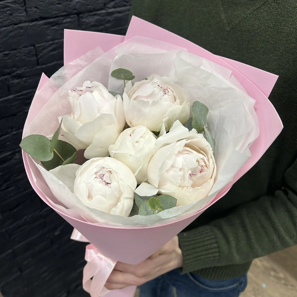 Букет из 5 пионов Одиле "Пломбир" в Долгопрудном