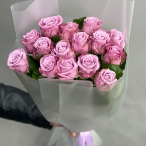 Монобукет из 15 малиновых роз Меритим (50 см) в Долгопрудном