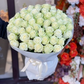Букет 51 белая роза (50 см) в Долгопрудном