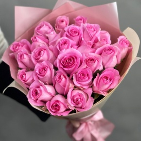 Букет из 25 розовых роз кения (40 см) в Долгопрудном