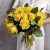 Букет из 25 лимонных роз с рускусом (40 см) в Долгопрудном